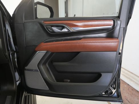 Used 2024 GMC Yukon Denali Ultimate image 19