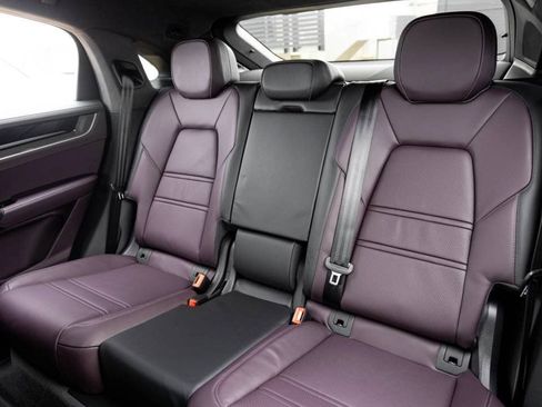 Certified 2026 Porsche Cayenne S AWD/4WD image 29
