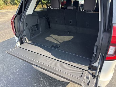 New 2025 Ford Expedition Max Platinum w/ Platinum Ultimate Package image 12