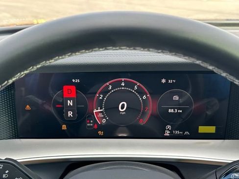 New 2026 Volkswagen Tiguan SE image 40