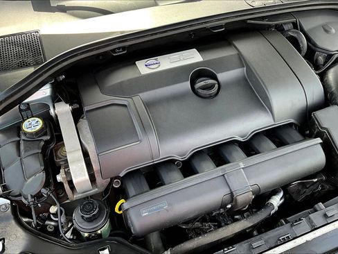 Used 2013 Volvo XC70 3.2 image 30