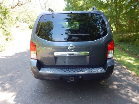 Used 2012 Nissan Pathfinder S AWD/4WD image 8