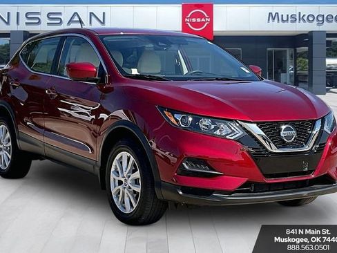 Used 2022 Nissan Rogue Sport S FWD image 1