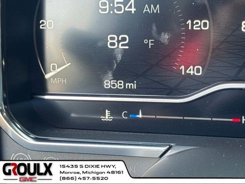 New 2025 GMC Sierra 2500 Denali Ultimate image 17