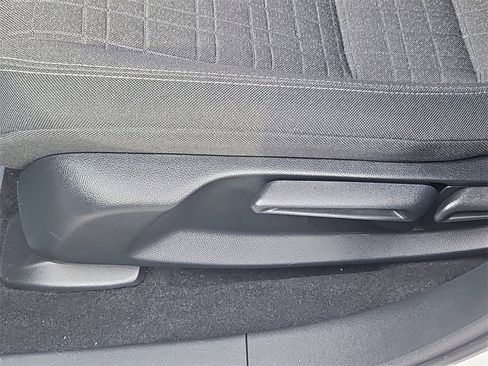 Certified 2023 Honda HR-V LX image 16