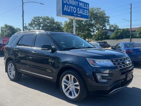 Used 2017 Ford Explorer XLT w/ Equipment Group 202A AWD/4WD image 5
