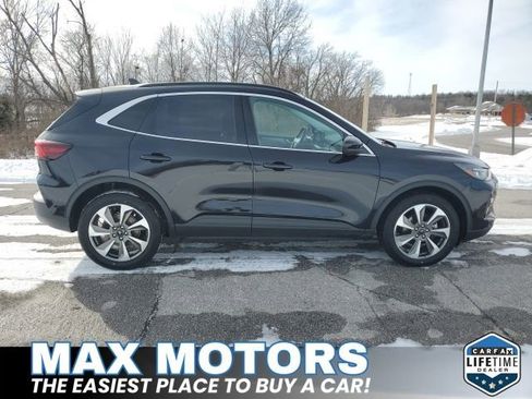 Certified 2023 Ford Escape Platinum image 2