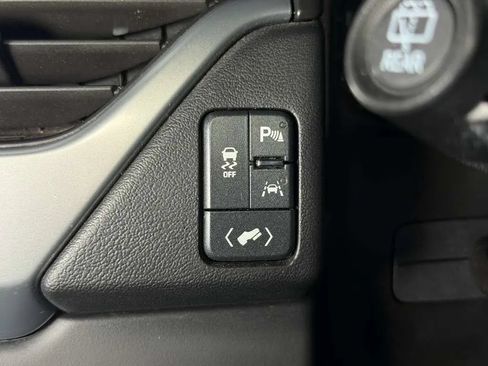 Used 2019 Chevrolet Tahoe LT RWD image 35