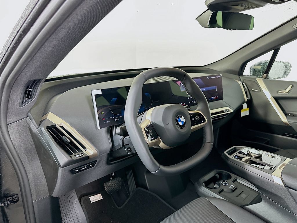 Used 2026 BMW iX xDrive60 AWD/4WD image 9