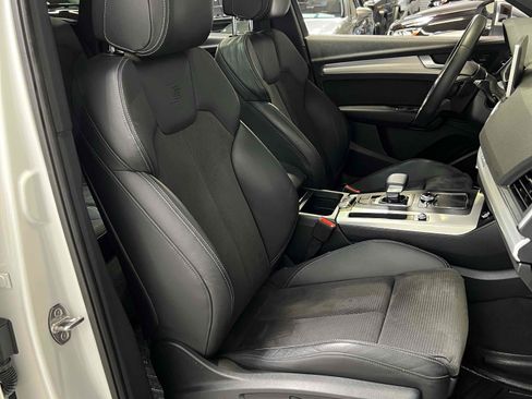 Used 2018 Audi SQ5 Prestige w/ Prestige Package image 39