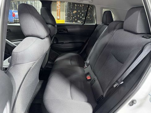 Used 2023 Toyota Corolla Cross LE w/ Moonroof Package AWD/4WD image 17