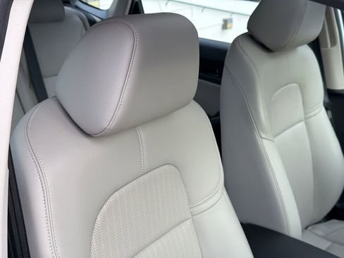 Used 2024 Honda Civic Touring image 9