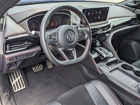 Used 2025 Acura MDX A-Spec image 11