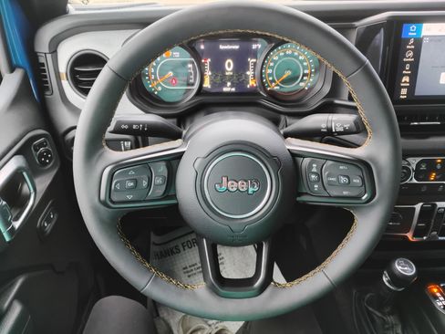 Used 2024 Jeep Wrangler Sport S image 9