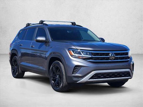 Used 2023 Volkswagen Atlas SE w/ Black Wheel Package AWD/4WD image 4