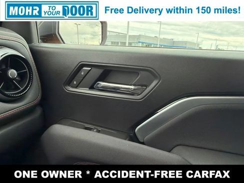 Used 2025 Chevrolet Colorado Z71 AWD/4WD image 29