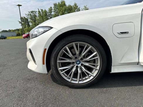 Used 2023 BMW 330e xDrive w/ Driving Assistance Package AWD/4WD image 25