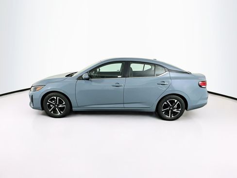 Used 2025 Nissan Sentra SV FWD image 4