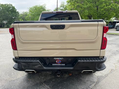 Used 2022 Chevrolet Silverado 1500 Custom Trail Boss w/ LPO, Dark Essentials Package AWD/4WD image 6