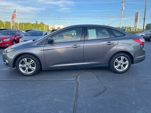Used 2013 Ford Focus SE FWD image 5