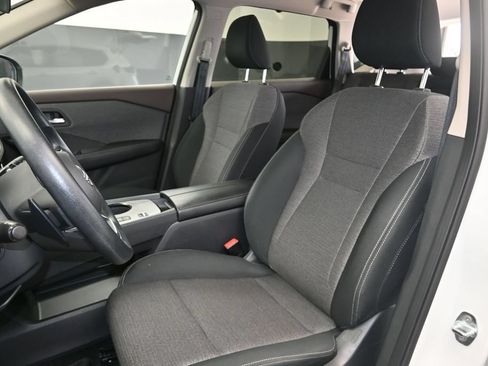 Used 2023 Nissan Rogue SV FWD image 19