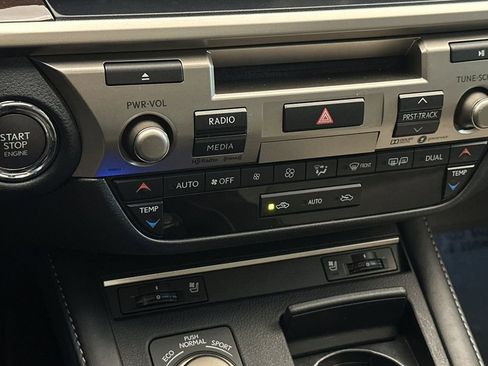 Used 2018 Lexus ES 350 w/ Navigation System Package FWD image 20