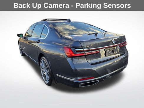 Used 2020 BMW 740i w/ Premium Package image 6