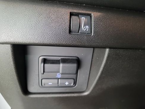 Used 2023 Chevrolet Colorado LT w/ LT Convenience Package III image 42