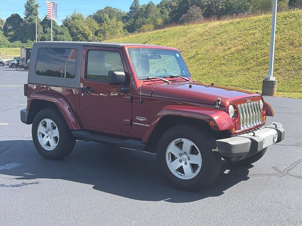 Used 2008 Jeep Wrangler Sahara w/ Dual Top Group AWD/4WD image 6