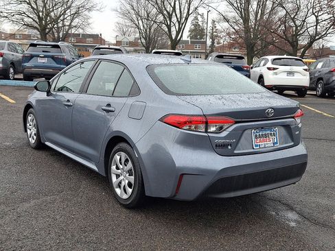Used 2024 Toyota Corolla LE image 4