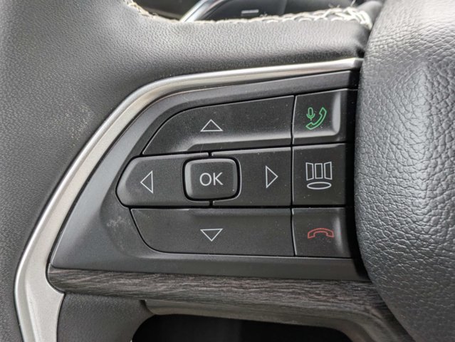 Certified 2025 Jeep Grand Cherokee Limited w/ Luxury Tech Group II AWD/4WD image 27