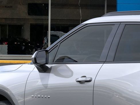 New 2026 Chevrolet Blazer LT w/ Convenience Package image 12
