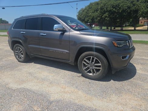 Used 2020 Jeep Grand Cherokee Limited w/ Luxury Group II RWD image 23