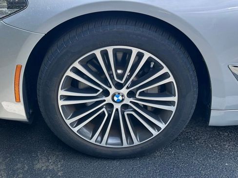 Used 2019 BMW 530i w/ Convenience Package image 12