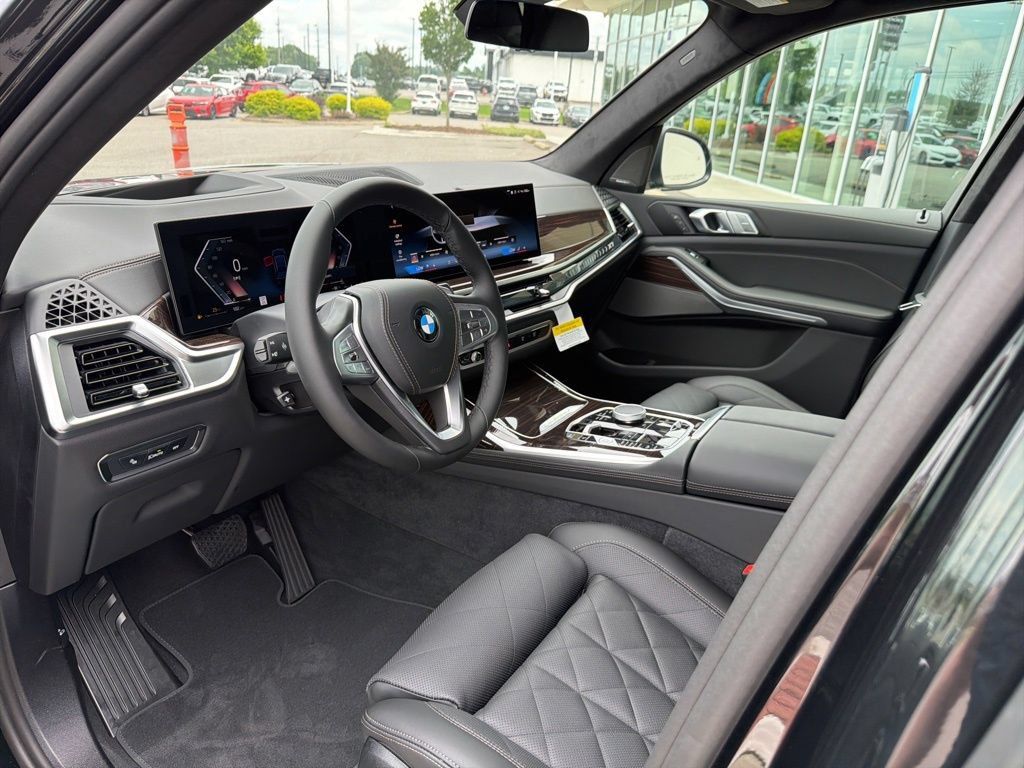 New 2027 BMW X7 xDrive40i AWD/4WD image 16