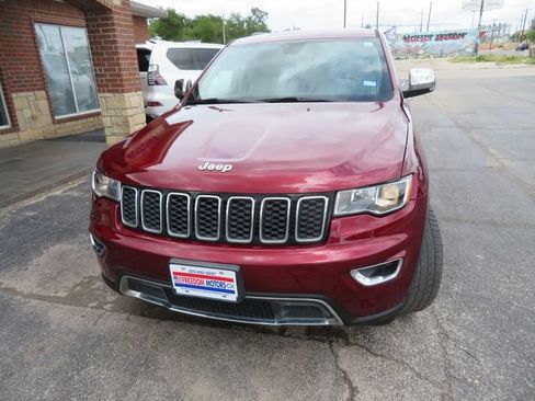 Used 2017 Jeep Grand Cherokee Limited RWD image 2