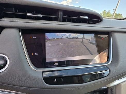 Used 2022 Cadillac XT5 Premium Luxury image 15