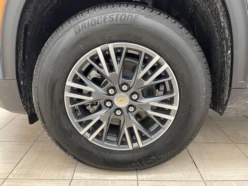 New 2026 Chevrolet Traverse LT image 7