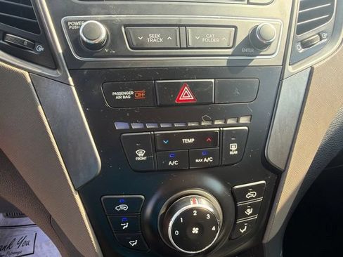 Used 2018 Hyundai Santa Fe Sport FWD image 17