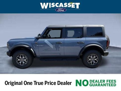 New 2025 Ford Bronco Badlands image 2