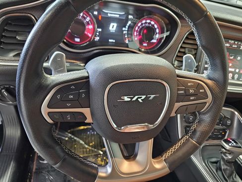 Used 2016 Dodge Challenger SRT Hellcat RWD image 14