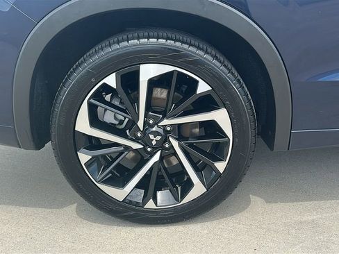 Used 2022 Mitsubishi Outlander SEL AWD/4WD image 17