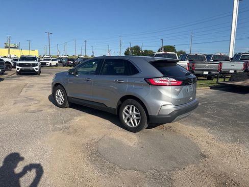 Used 2024 Ford Edge SEL image 10