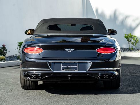 Used 2021 Bentley Continental GT image 15