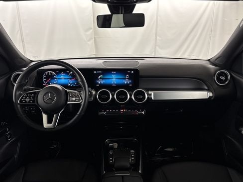 Used 2022 Mercedes-Benz GLB 250 image 16