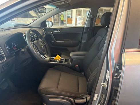 Used 2022 Kia Sportage LX FWD image 18