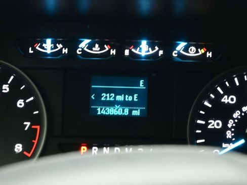 Used 2020 Ford F150 XLT image 12