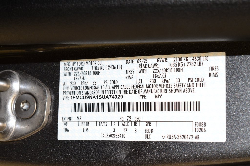 Used 2025 Ford Escape ST-Line Select AWD/4WD image 40