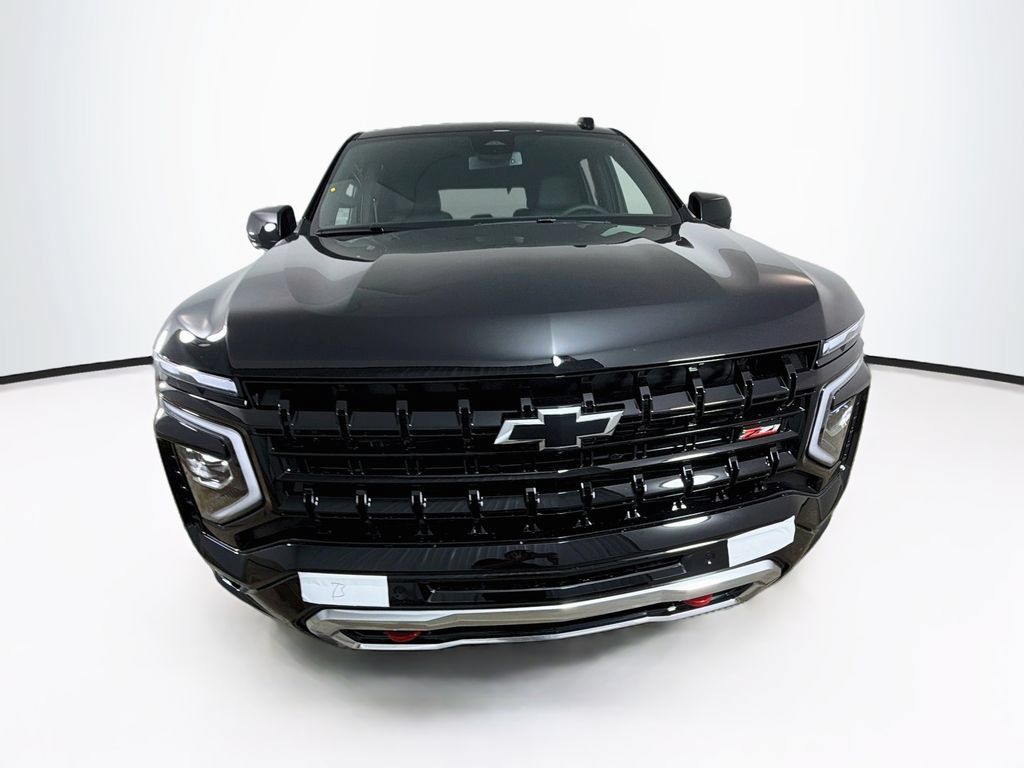 New 2026 Chevrolet Tahoe Z71 w/ Comfort Package AWD/4WD image 2