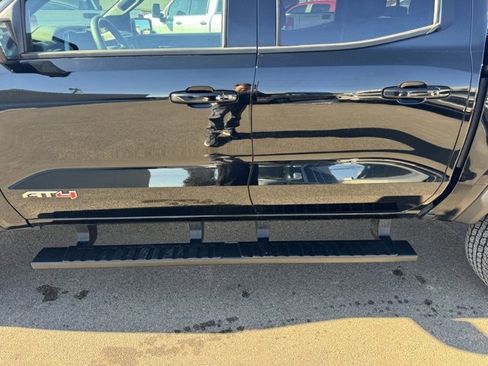 Used 2025 GMC Canyon AT4 w/ Technology Plus Package image 14